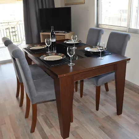 Metropolitan Macview Apartment