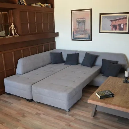 Metropolitan Macview Apartment *